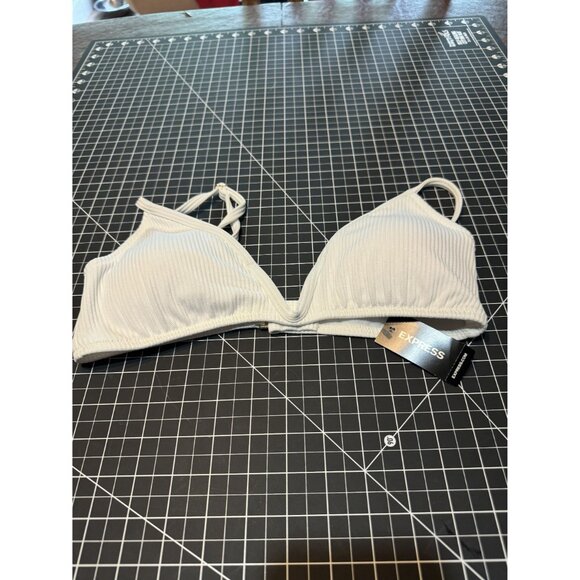 Express White Ribbed Bralette Top Medium Adjustable Straps Padded Cups $39.90 - Picture 2 of 4